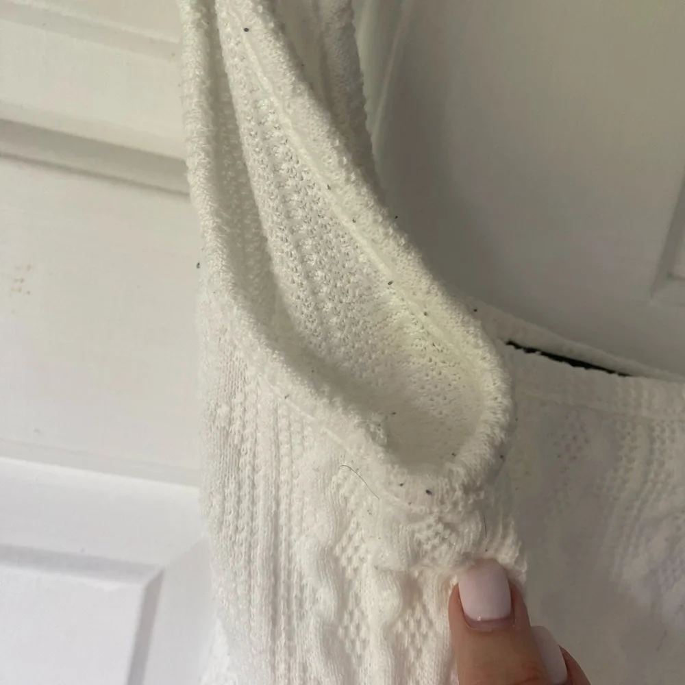 Forever 21 White Textured Cropped Tank Top Size L - Picture 4 of 7